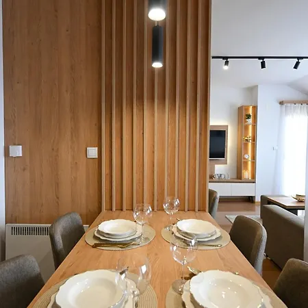Apartment Fortuna Lux *